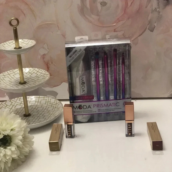New! Stila makeup + modals brushes - Picture 1 of 4